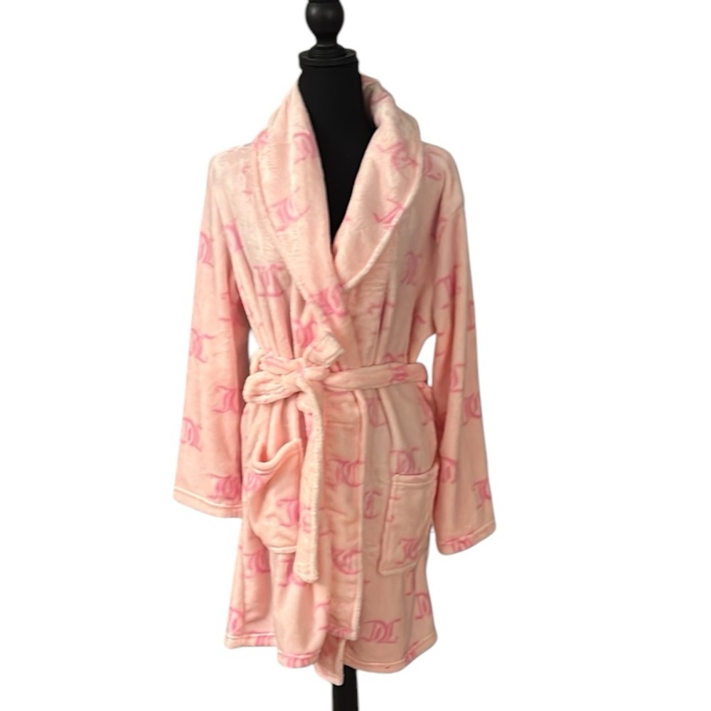 NWT Juicy Couture Plush JC Logo Robe in Light Pink